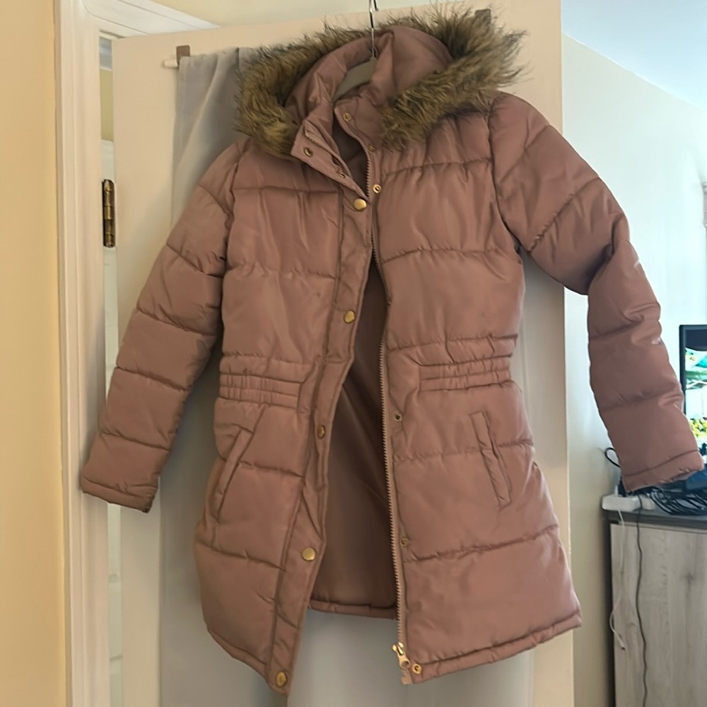 Winter coat with four collar. Mauve. Size 12.